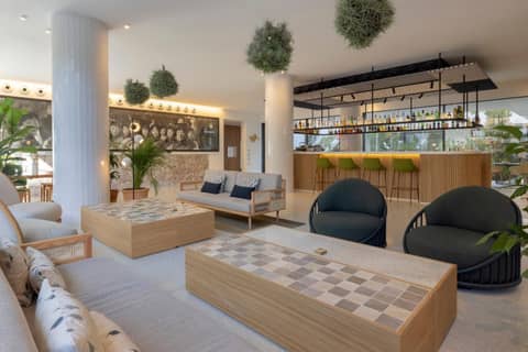 HM Palma Blanc — lounge