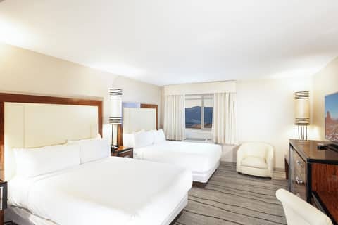 Western Village Inn & Casino by Peppermill Resorts — hotel room