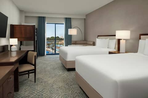 Courtyard by Marriott Anaheim Theme Park Entrance — photo 4