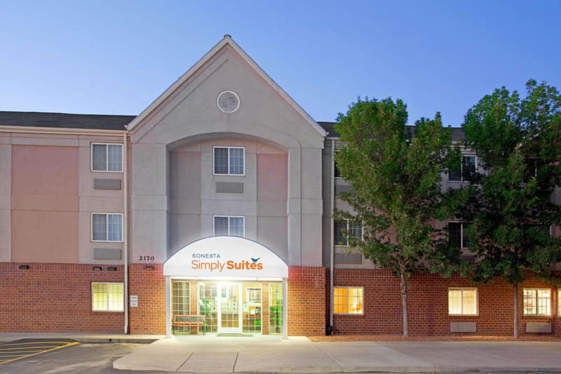 Sonesta Simply Suites Salt Lake City Airport — building