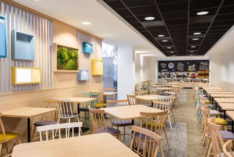 Hampton By Hilton Amsterdam Arena Boulevard — dining