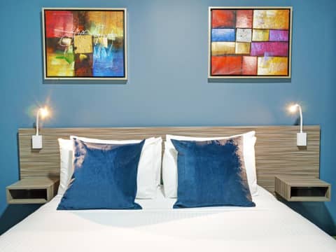 28 Hotel — bedroom