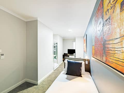 28 Hotel — hotel room