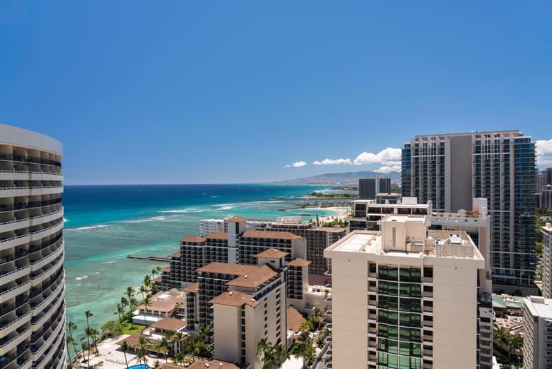 Sheraton Waikiki Beach Resort — building