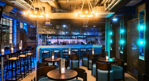 New Road Hotel — bar