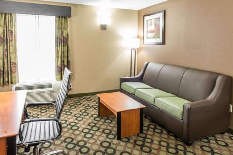 Quality Inn & Suites Columbus West - Hilliard — photo 3