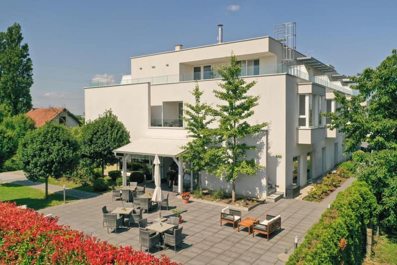 Hotel Magdalena — building