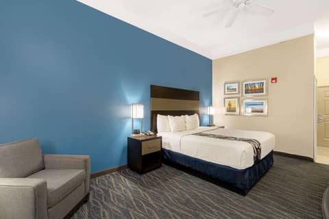 La Quinta by Wyndham Phoenix I-10 West — photo 4