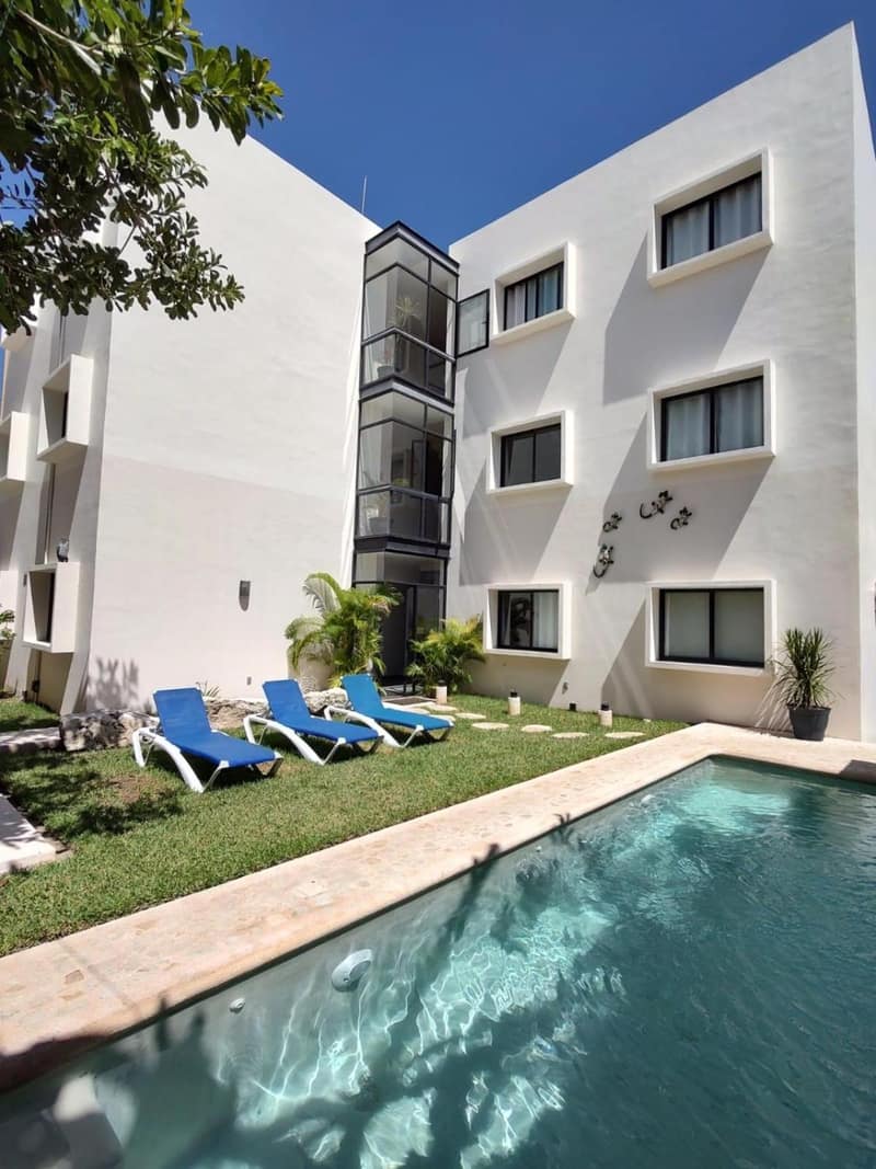 Viento Suites Cancún — building