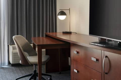 Courtyard by Marriott Palm Springs — photo 7