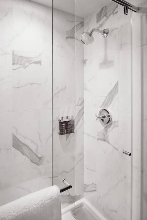 Axiom Hotel — bathroom