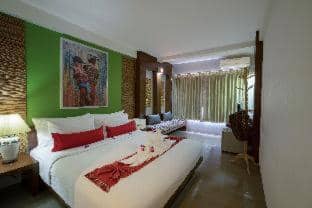 Villa Cha-Cha Banglumphu — hotel room