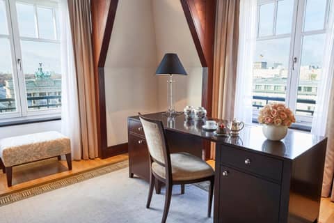 Hotel Adlon Kempinski Berlin — photo 2
