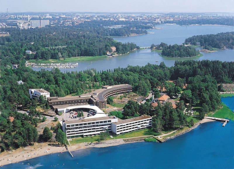 Hilton Helsinki Kalastajatorppa — building