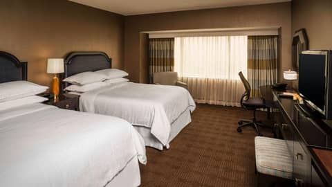 The Plaza Hotel Columbus at Capitol Square — hotel room