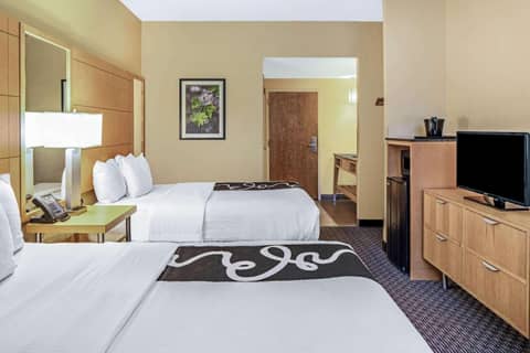La Quinta by Wyndham Naples Downtown — photo 4