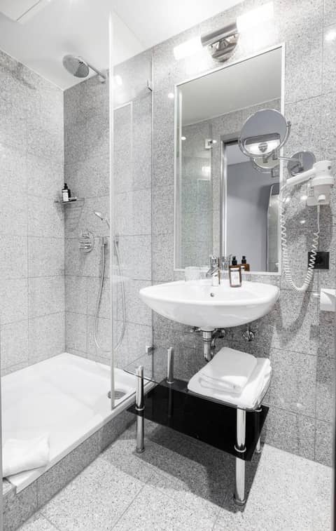 TITANIC Comfort Kurfürstendamm — photo 8