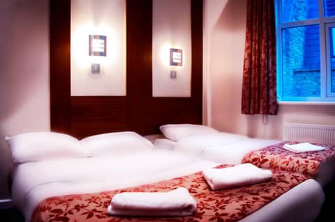 Westbury Hotel — hotel room