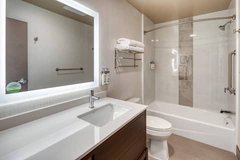 Holiday Inn Kansas City - Downtown by IHG — photo 8