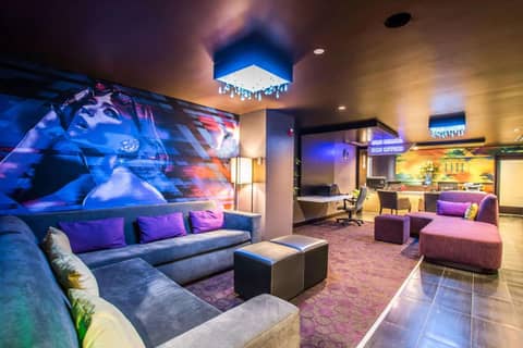 Tilt Hotel Universal-Hollywood, an AGA Collection Hotel — photo 2