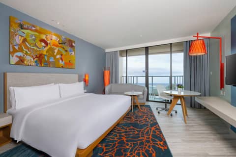 Holiday Inn Resort Vana Nava Hua Hin, an IHG Hotel — bedroom