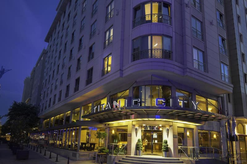 Titanic City Taksim — building