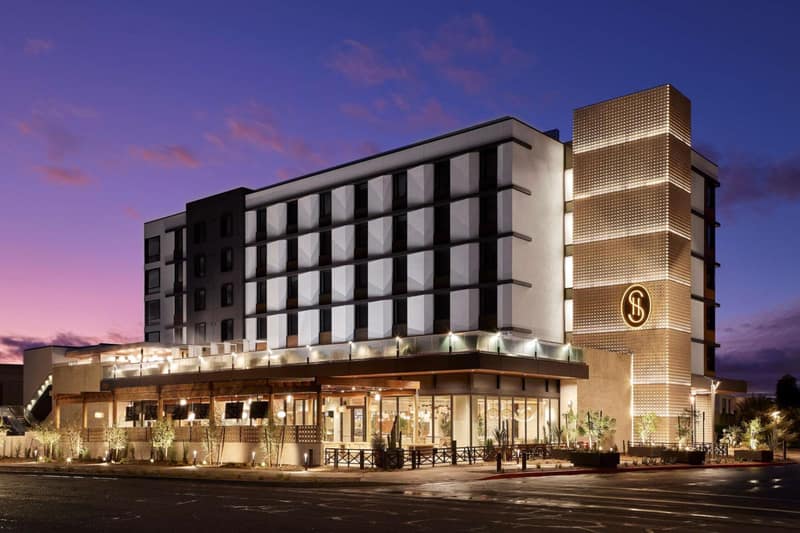 Senna House Hotel Scottsdale, Curio Collection By Hilton — building