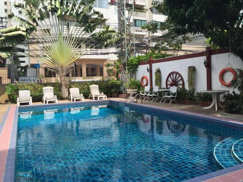 Stable Lodge - SHA Certified — recepcion & lobby