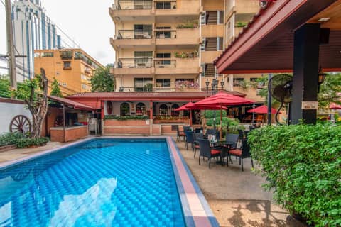 Stable Lodge - SHA Certified — recepcion & lobby