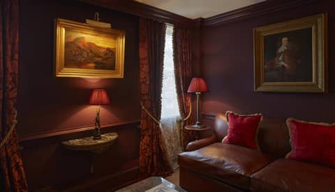 Batty Langley's — living room