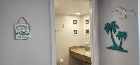 Newly Renovated Privately owned OF condo on 6th floor Ocean Reef w-heated pools, lazy river, hot tubs & restaurants — photo 6