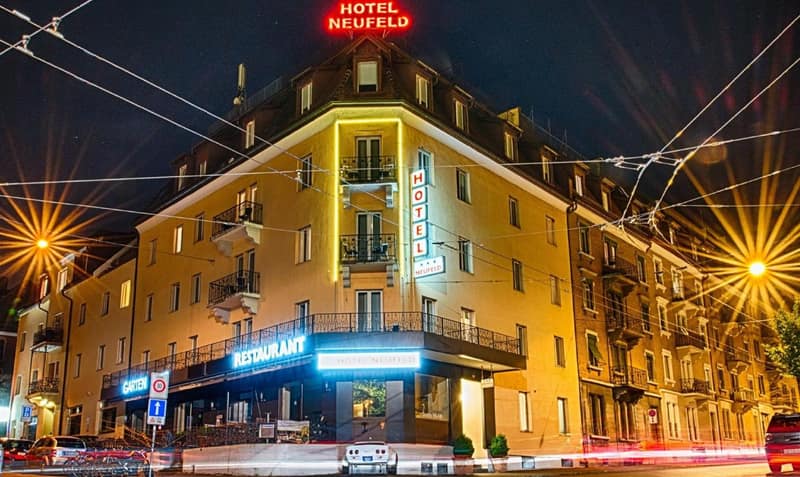 Hotel Neufeld — building