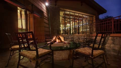 Disney's Grand Californian Hotel and Spa — lounge