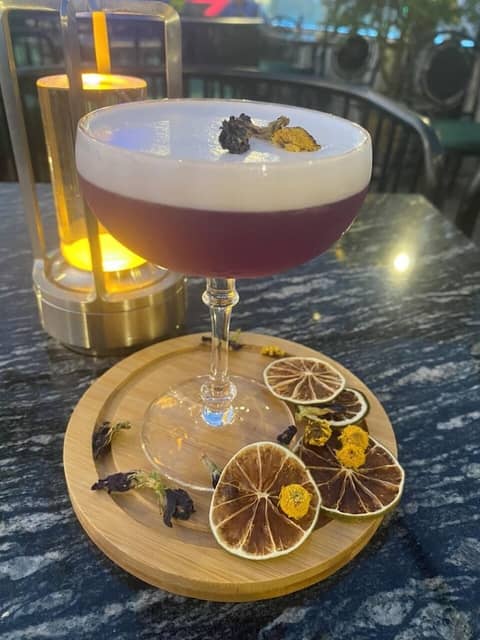 Le Petit Prince Lakeside Hotel & Rooftop Bar — photo 6