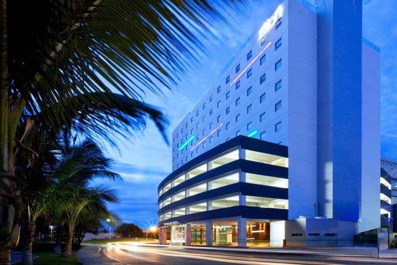 Aloft by Marriott Cancun — building