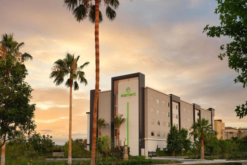Element by Marriott Anaheim Resort Convention Center — building