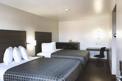 Americas Best Value Inn & Suites San Antonio Arena District — hotel room
