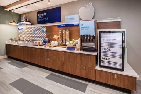 Holiday Inn Express San Antonio North Riverwalk Area by IHG — photo 3