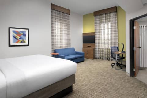 Holiday Inn Express San Antonio North Riverwalk Area by IHG — photo 9