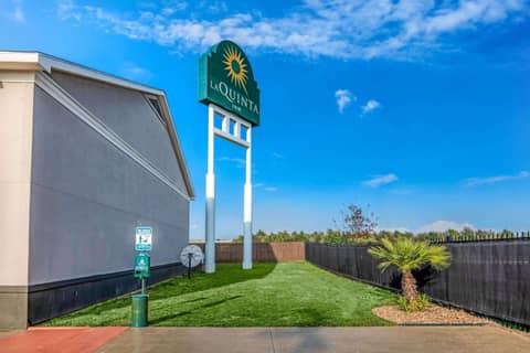 La Quinta Inn by Wyndham San Antonio Brooks City Base — photo 4