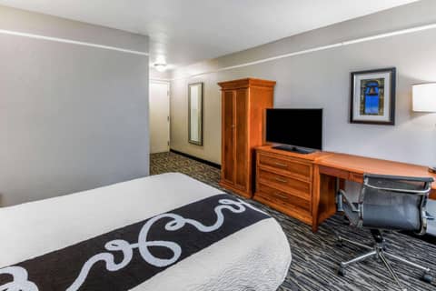 La Quinta Inn by Wyndham San Antonio Brooks City Base — photo 8