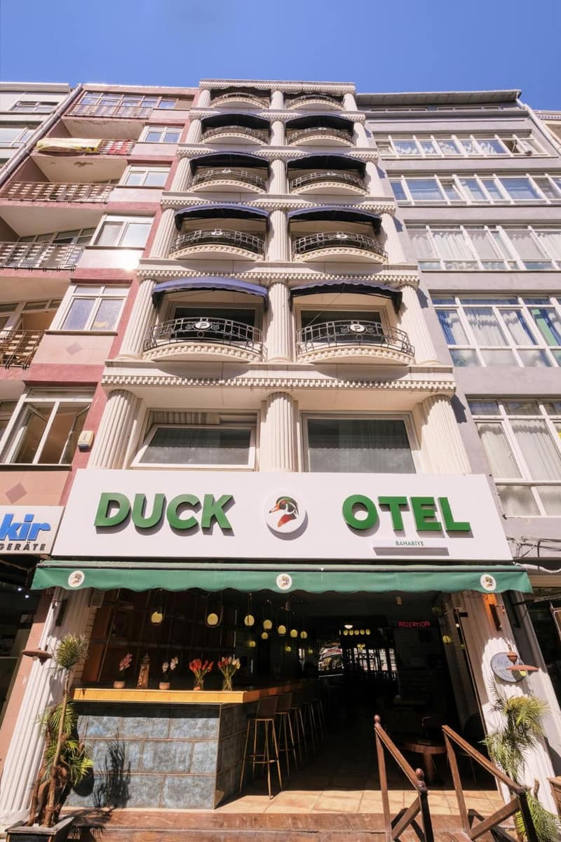 Duck Otel — building