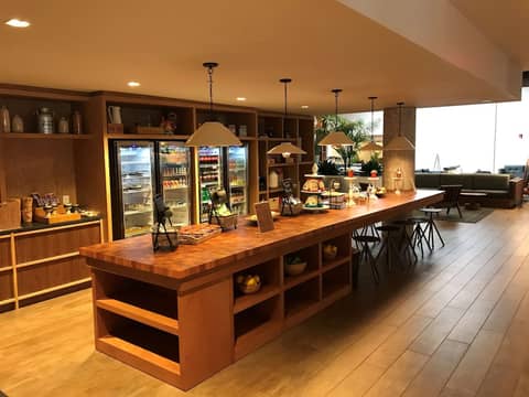 DoubleTree by Hilton Atlanta Windy Hill Ballpark — photo 3