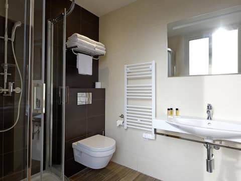 Hôtel Esprit d'Azur — bathroom