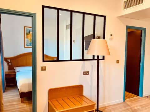 Hôtel Esprit d'Azur — hotel room