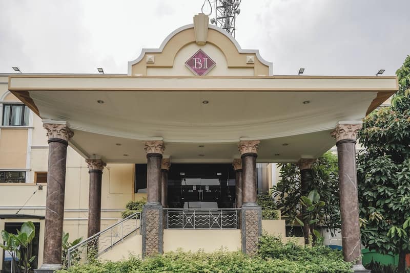BI Executive Hotel — photo 1