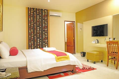 BI Executive Hotel — photo 5