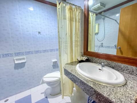 Hack Patong Beach Hotel — photo 3