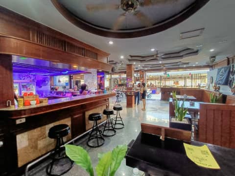 Hack Patong Beach Hotel — photo 8