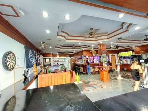 Hack Patong Beach Hotel — photo 9